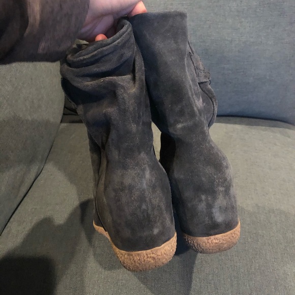 LeMare Slouchy Suede Hidden Wedge Otto Booties - Picture 7 of 9